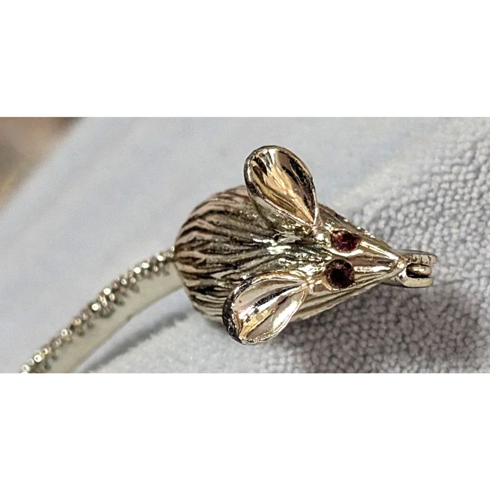 Vintage Mouse Brooch Pin Red Rhinestonnes‎ Gold-tone 2.5